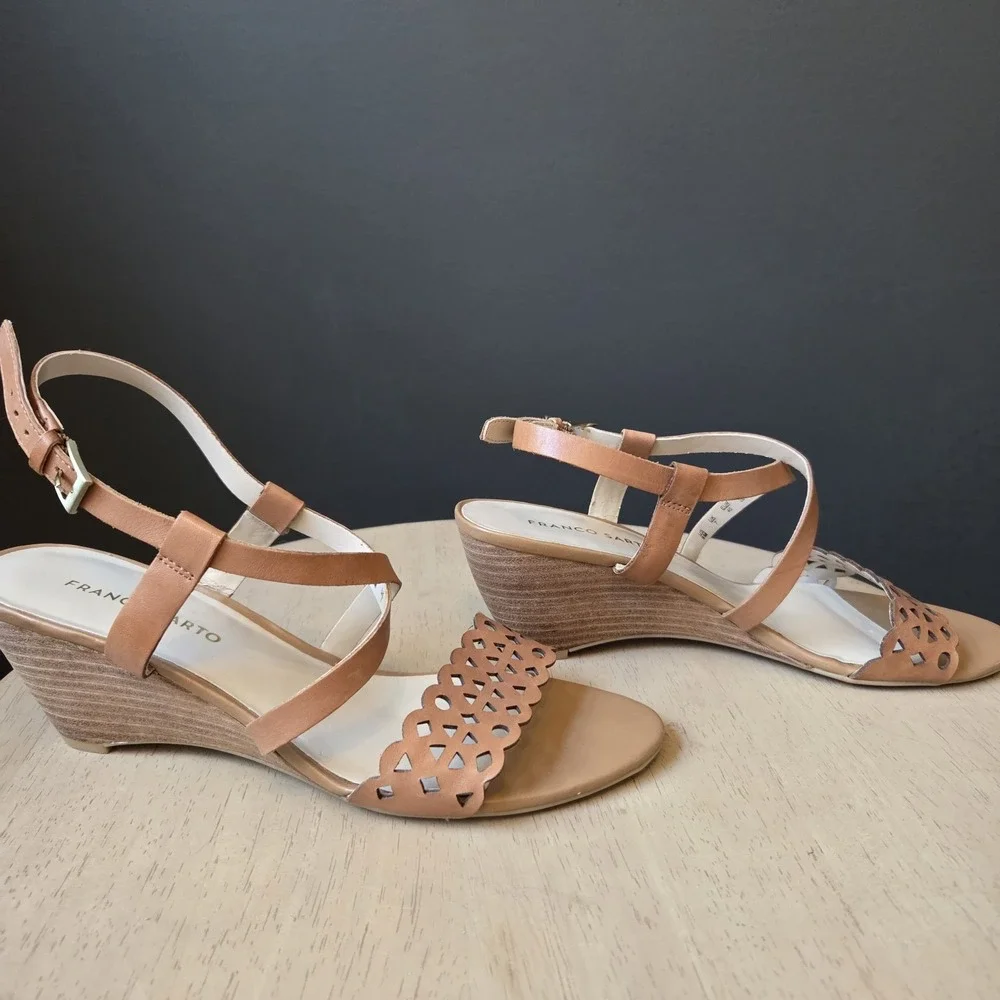 Franco Sarto Women's Trady Sandals 9M Brown Cut Out‎ Wedge Leather Adjustable
